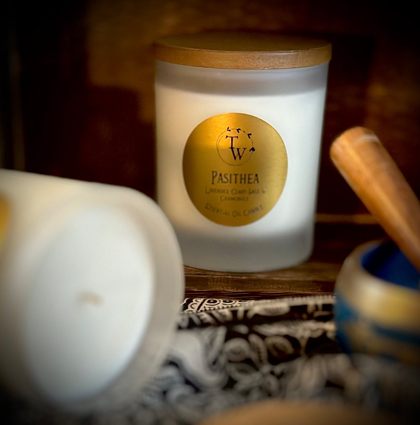 Lavender & chamomile essential oil candle